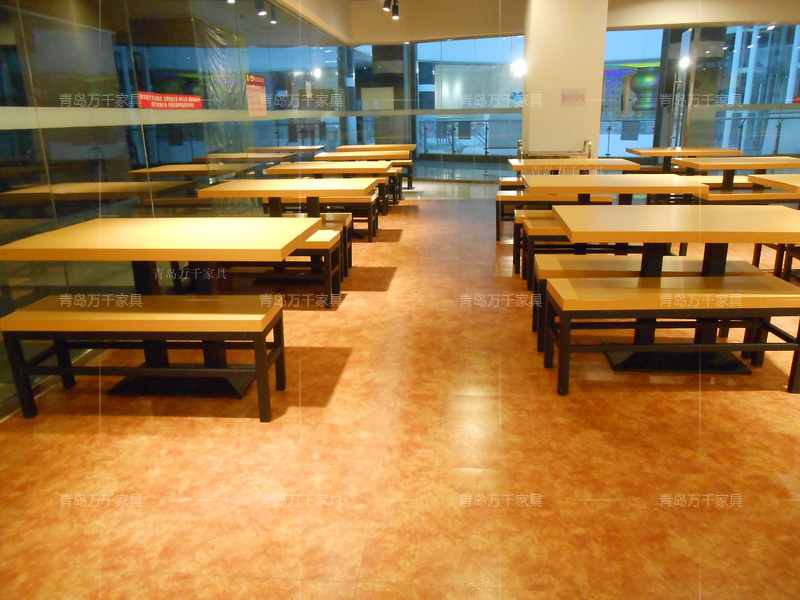  微笑美食城 李村蘇寧電器店