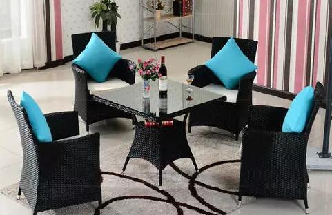 青島戶外酒店桌椅-時(shí)尚黑色休閑桌椅