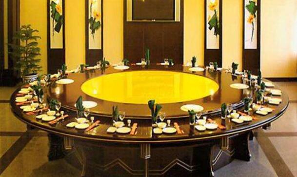 青島酒店餐桌椅如何選購(gòu)